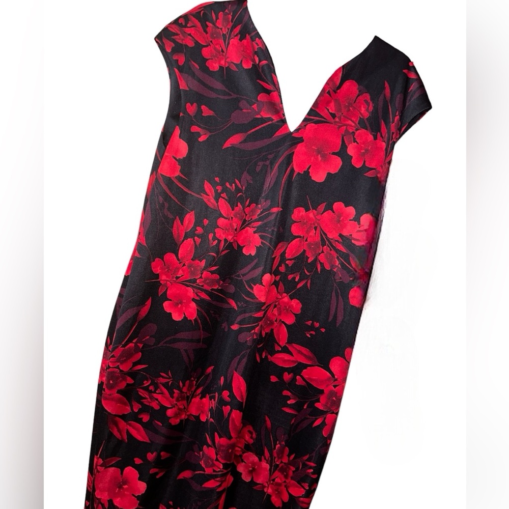 NorthStyle Dress Size 18 Black Red Floral Fitted Knee Length Zip Dress